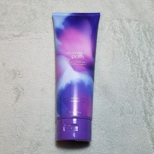 NWT Moonlight Path Body Cream Lotion